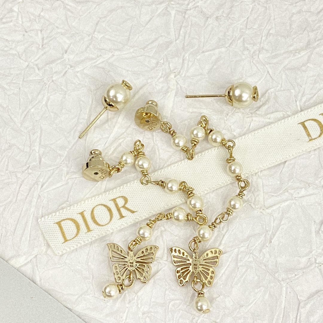 Christian Dior Earrings